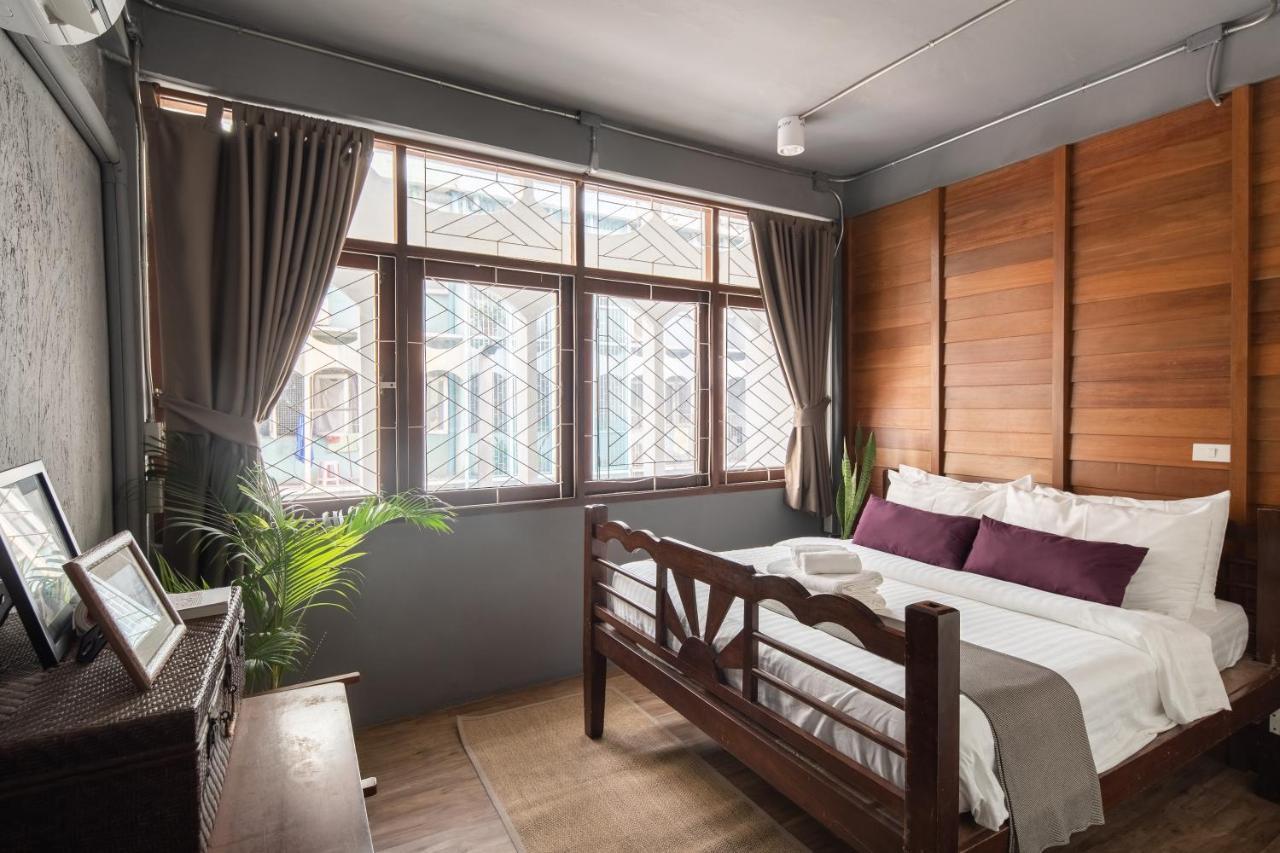 Better Moon Guesthouse Bangkok Extérieur photo